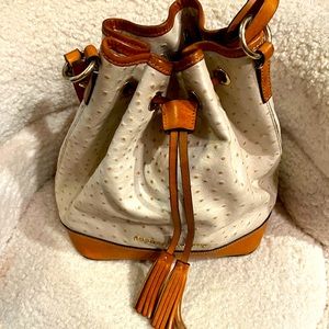 Dooney & Bourke shoulder bag.